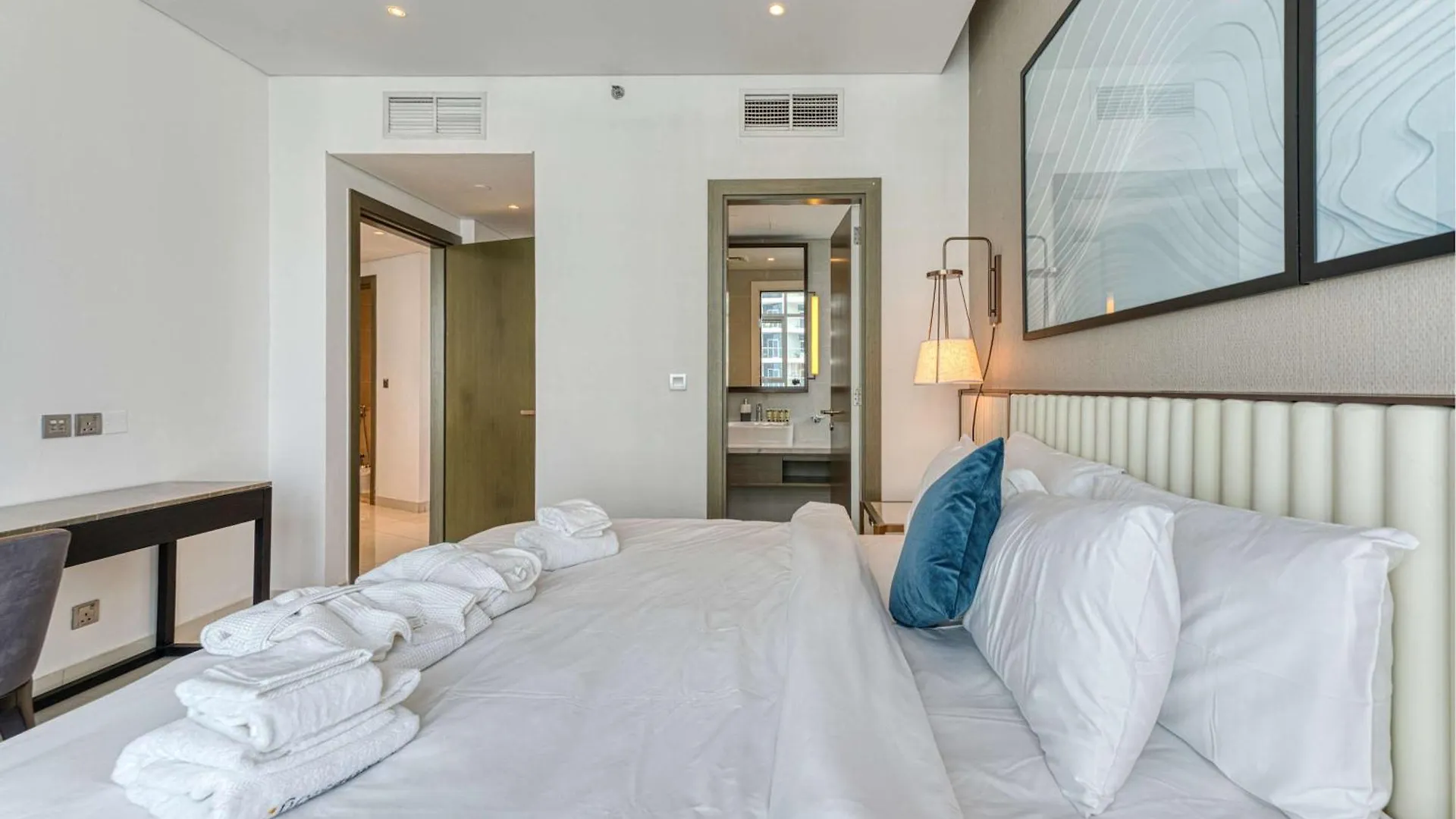 Pvh - Stylish 1Br With City And Canal View - Prive Dubai United Arab Emirates