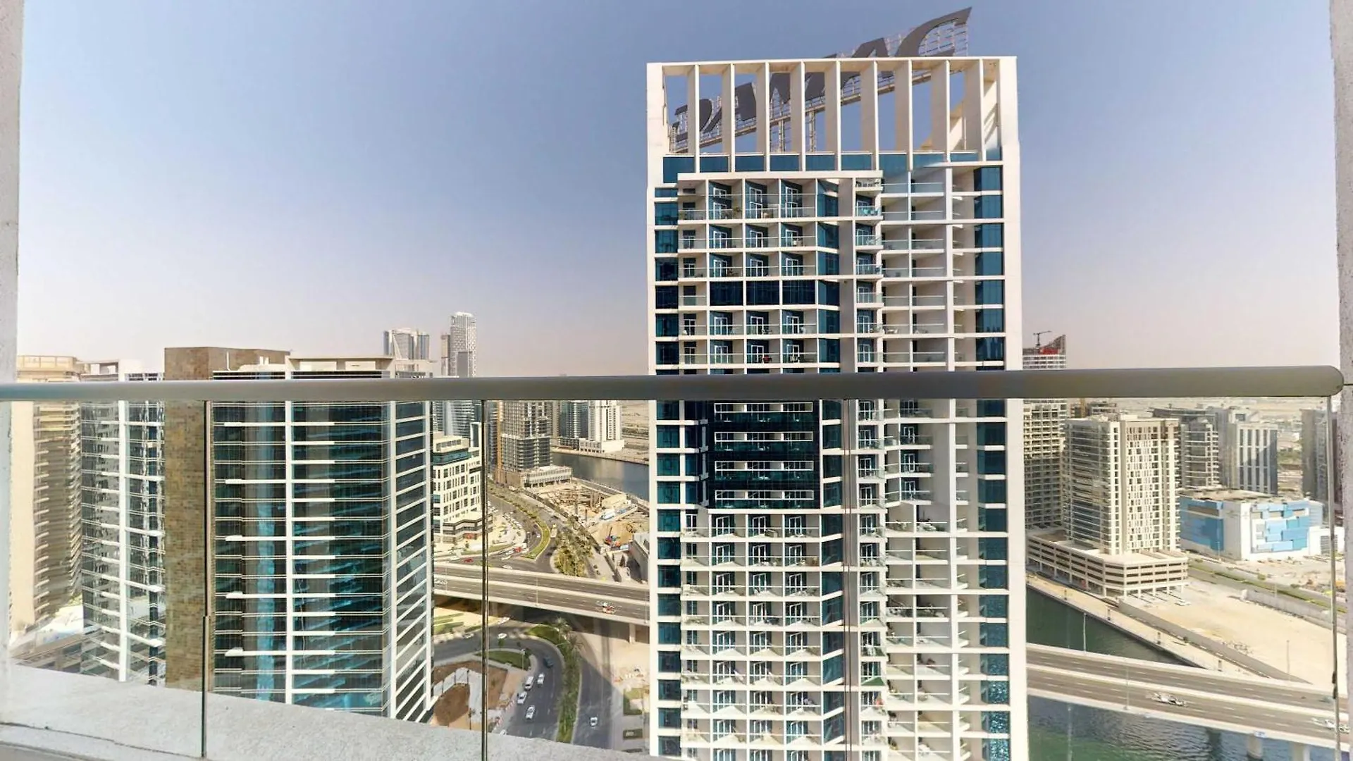 Pvh - Stylish 1Br With City And Canal View - Prive Dubai Apartment