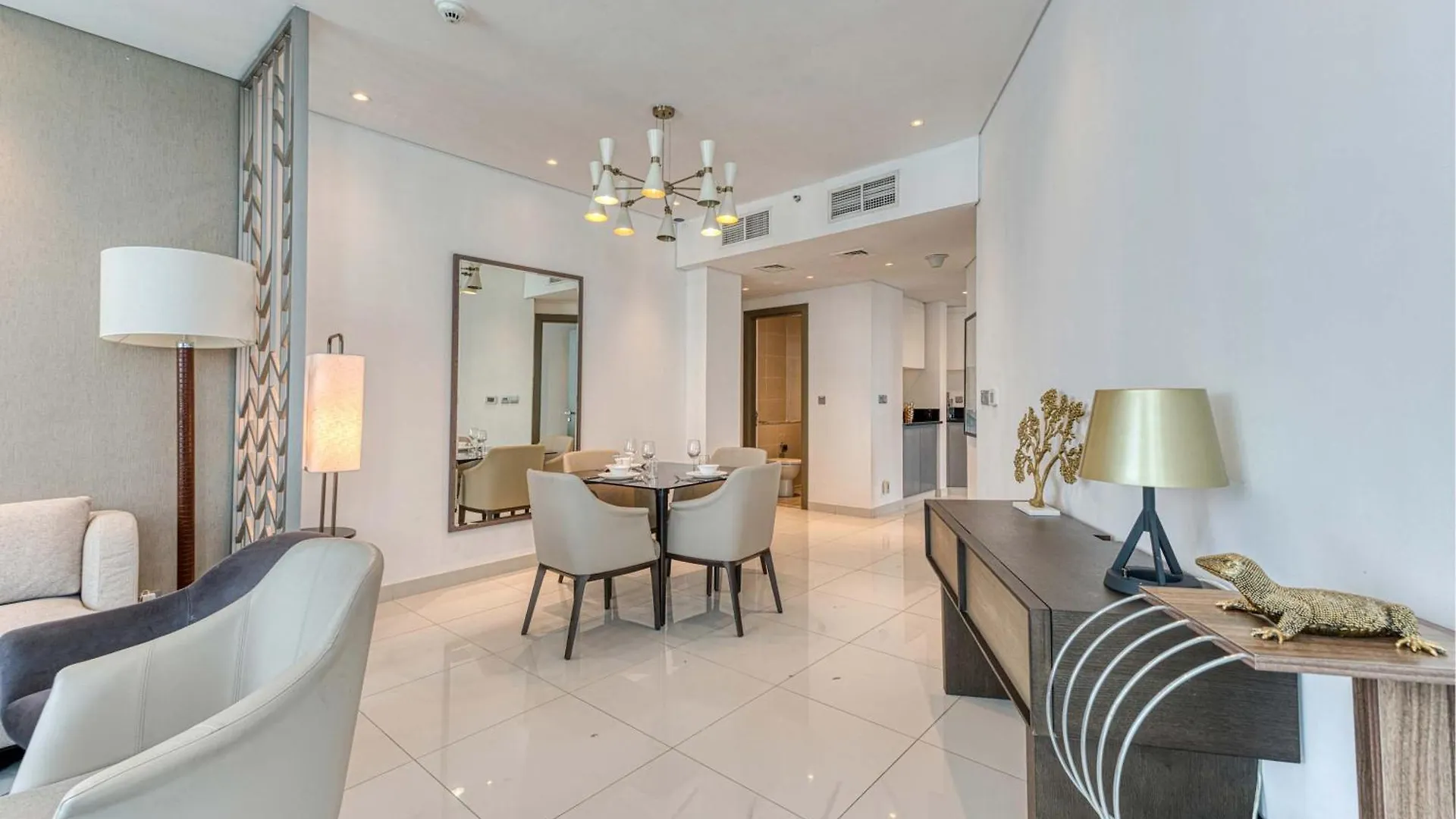 Pvh - Stylish 1Br With City And Canal View - Prive Dubai Apartment
