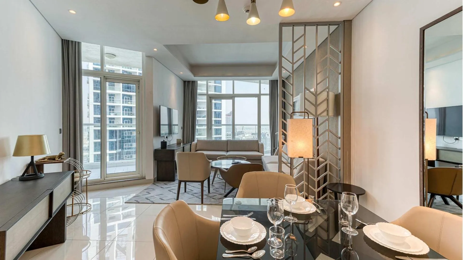 Pvh - Stylish 1Br With City And Canal View - Prive Dubai 0*,